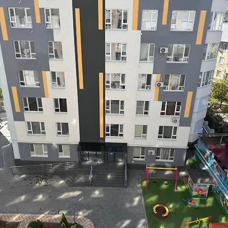 Apartamento комфортная студия в новострое на ботанике.